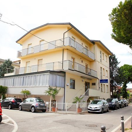 Hotel Lagomaggio Rimini Exteriér fotografie