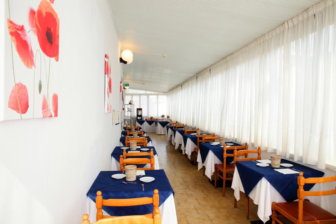 Hotel Lagomaggio Rimini Exteriér fotografie