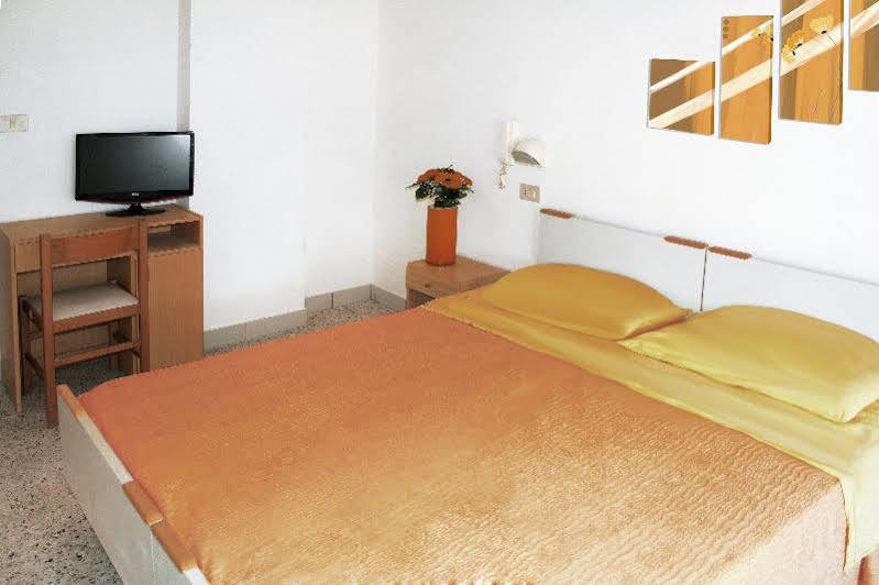 Hotel Lagomaggio Rimini Exteriér fotografie